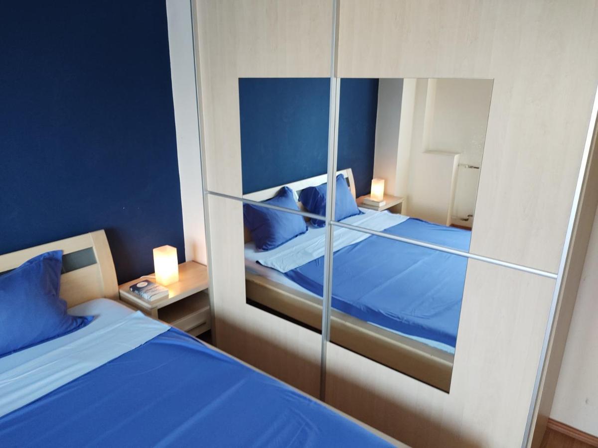 Wenie Apartment By EasyBukarest Exteriör bild